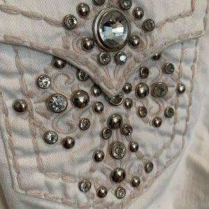 Ladies L.A.Idol jeans , off- white, double stitch design in tan, embedded .